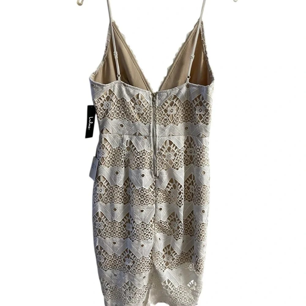 Lulu's white Cream Lace Dress mini Large NWT - Picture 2 of 6